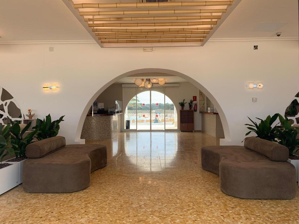 Hotel Roca Bella Es Pujols Esterno foto